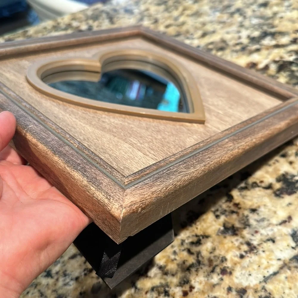 Heart ❤️ mirror 🪞